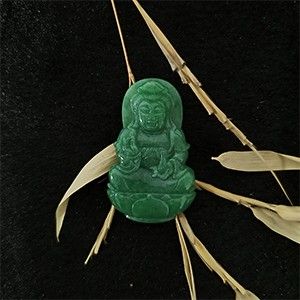 翡翠观音吊坠